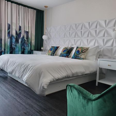 Motel Au Rocher Du Cap Cap-Saint-Ignace エクステリア 写真